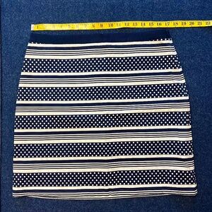 VINEYARD VINES Navy Stripe Mini Skirt - Women's Sz 14 LENGTHENED to 20.25"